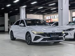 Hyundai Elantra 1.5L CVT Luxury - ფოტო 3
