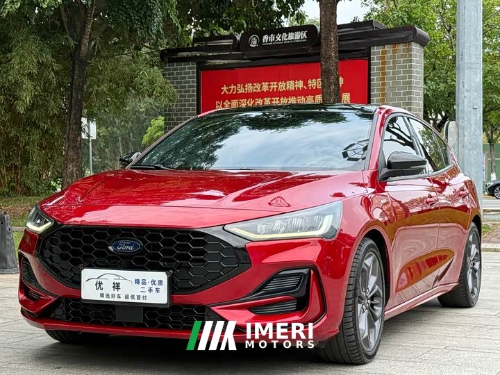 Ford Focus Hatchback EcoBoost 180 Automatic ST Line - ავტომობილი ჩინეთიდან