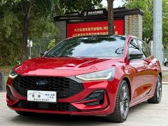 Ford Focus Hatchback EcoBoost 180 Automatic ST Line - ფოტო 1