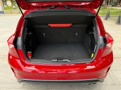 Ford Focus Hatchback EcoBoost 180 Automatic ST Line - ფოტო 17