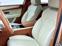 Bentley Bentayga 4.0T V8 Long Wheelbase Elegance Edition - ფოტო 10
