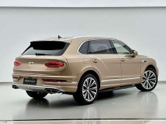 Bentley Bentayga 4.0T V8 Long Wheelbase Elegance Edition - ფოტო 3