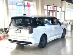 Zeekr Geely Zeekr 009 2022 WE Edition - ფოტო 15