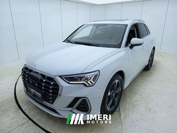 Audi Q3 35 TFSI Fashion Dynamic Edition (1.5T)
