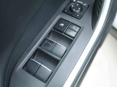 Toyota RAV4 2.0L CVT AWD Premium Edition - ფოტო 9