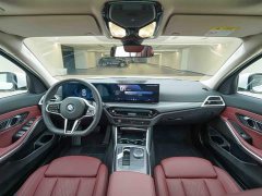 BMW 3 Series 325i M Sport Package - ფოტო 18