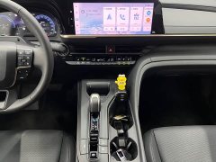 Toyota Crown SportCross 2023 2.5L SportCross HEV FWD Premium - ფოტო 11