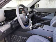 BMW i5 eDrive 35L Luxury Edition Premium Package - ფოტო 6
