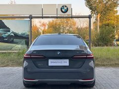 BMW i5 eDrive 35L Luxury Edition Premium Package - ფოტო 10
