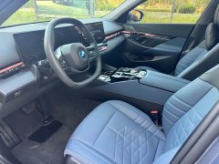 BMW i5 eDrive 35L Luxury Edition Premium Package - ფოტო 4