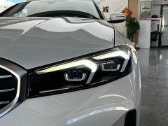 BMW 3 Series 325Li M Sport Package - ფოტო 9