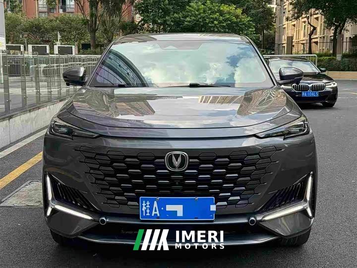 Changan UNI-K 2.0T Premium - ავტომობილი ჩინეთიდან