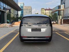 Li Auto Li Xiang MEGA Ultra - ფოტო 5