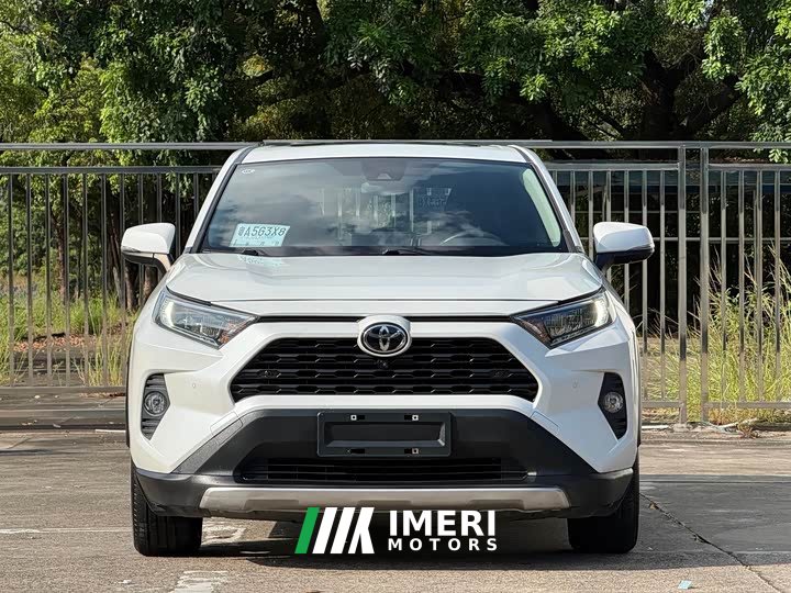 Toyota RAV4 2022 2.0L CVT FWD Fashion Plus - ავტომობილი ჩინეთიდან