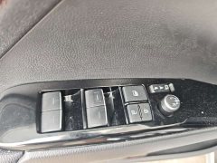 Toyota Camry Hybrid 2.5L HG Luxury - ფოტო 10