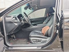 Toyota Camry Hybrid 2.5L HG Luxury - ფოტო 4