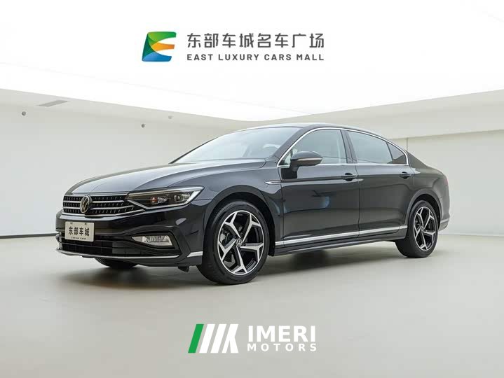 Volkswagen Magotan Facelift Zhongxiang 330TSI DSG Luxury