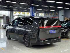 Li Auto Li Xiang MEGA Ultra - ფოტო 15