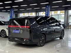 Li Auto Li Xiang MEGA Ultra - ფოტო 17