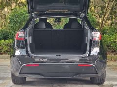 Tesla Model Y Long Range All-Wheel Drive 3D7 - ფოტო 18