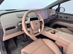 Li Auto i6 Four-Wheel Drive Standard Edition - ფოტო 11