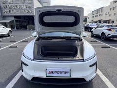 Tesla Model Y Rear-Wheel Drive Launch Edition - ფოტო 9