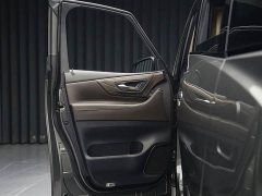 Toyota Vellfire Crown Hybrid 2.5L Executive Premier Edition - photo 18