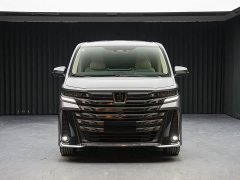 Toyota Vellfire Crown Hybrid 2.5L Executive Premier Edition - photo 2