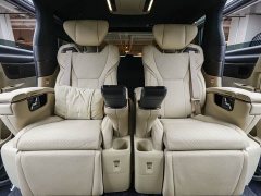 Toyota Vellfire Crown Hybrid 2.5L Executive Premier Edition - photo 8
