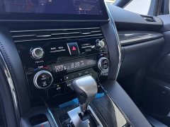 Lexus LM 2020 300h 7-Seater Elegant Edition - ფოტო 6
