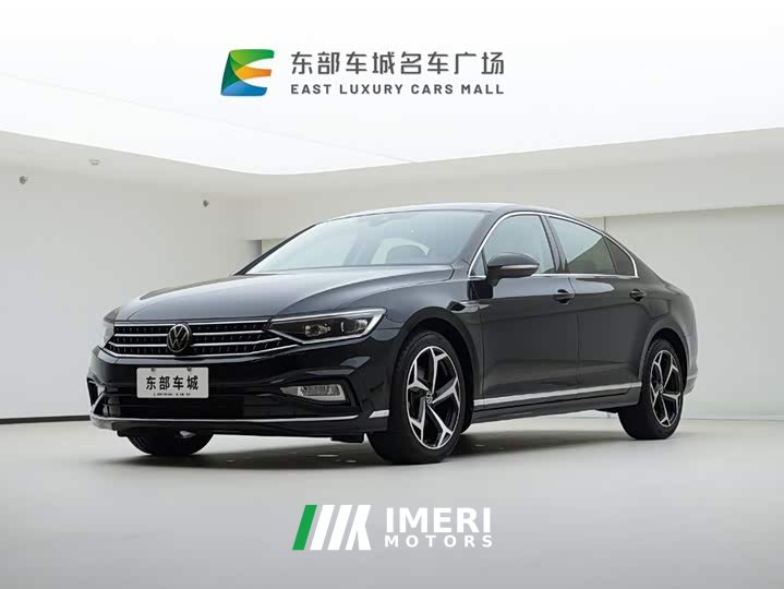Volkswagen Magotan Facelift Zhongxiang 330TSI DSG Luxury
