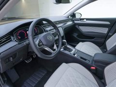 Volkswagen Magotan Facelift Zhongxiang 330TSI DSG Luxury - ფოტო 13