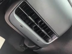 Tesla Model Y 2022 Facelift Rear-Wheel Drive - ფოტო 20