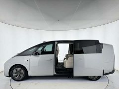 Li Auto Li Xiang MEGA Ultra - ფოტო 10