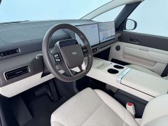 Li Auto Li Xiang MEGA Ultra - ფოტო 5