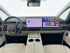 Li Auto Li Xiang MEGA Ultra - ფოტო 9