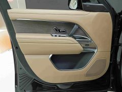 Land Rover Range Rover 3.0 L6 400PS Extended Wheelbase 7-Seater - ფოტო 15