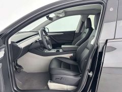 Tesla Model Y Rear-Wheel Drive - ფოტო 12