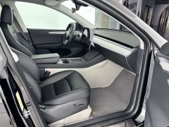 Tesla Model Y Rear-Wheel Drive - ფოტო 7