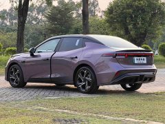 Lynk & Co Geely Lynk & Co 07 EM-P 2026 126 Extended Range Ultra H7 - ფოტო 6