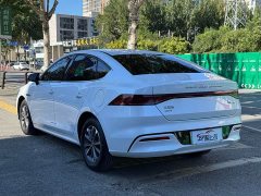 BYD Qin PLUS Glory Edition DM-i 55KM Leading - ფოტო 17