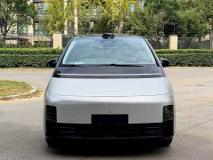 Li Auto Li Xiang MEGA Ultra - ფოტო 2