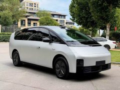 Li Auto Li Xiang MEGA Ultra - ფოტო 3