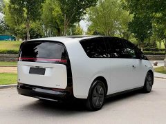 Li Auto Li Xiang MEGA Ultra - ფოტო 9