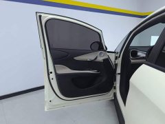BYD Dolphin 420km Fashion Edition - ფოტო 7