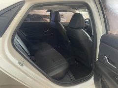 Hyundai Elantra 2022 1.5L CVT Luxury - ფოტო 8