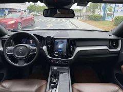 Volvo XC60 2022 B5 AWD Smart Luxury Edition - ფოტო 10
