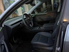 Tesla Model Y Rear-Wheel Drive - ფოტო 11