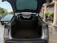 Tesla Model Y Rear-Wheel Drive - ფოტო 7
