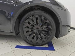 Tesla Model Y Rear-Wheel Drive - ფოტო 6